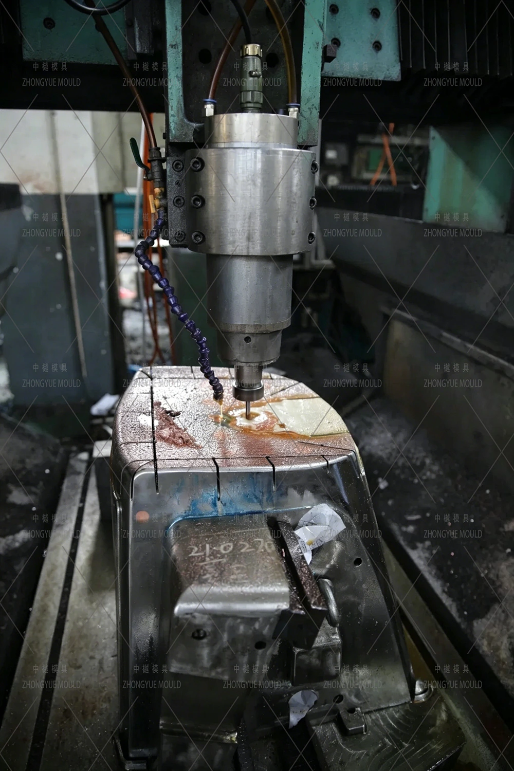 Plastic Short Rattan Stool Mould Customization